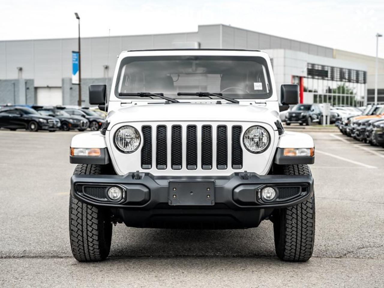 2022 Jeep Wrangler Unlimited Sahara Altitude Skyroof Cold Weather Group Navi Photo