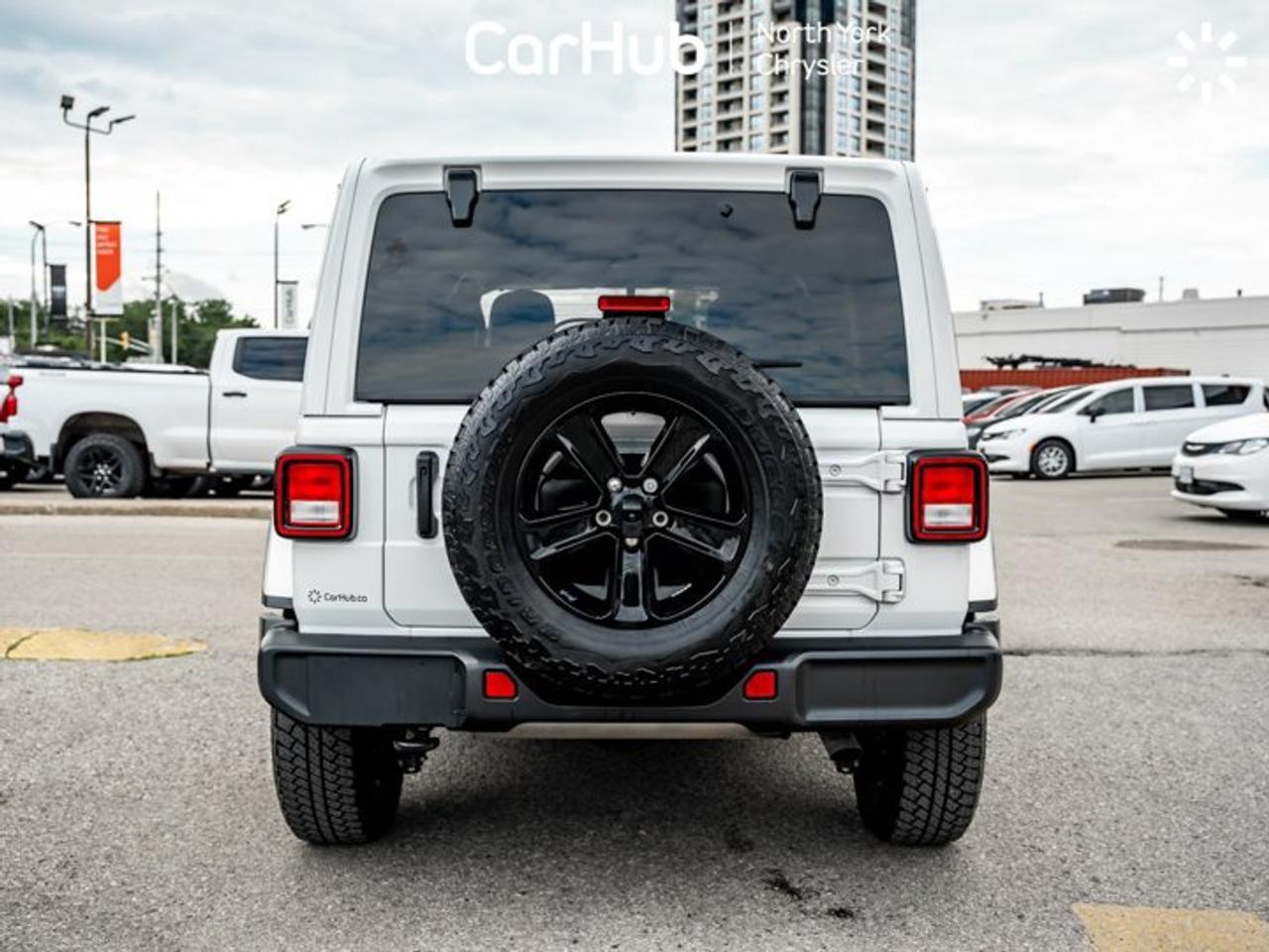 2022 Jeep Wrangler Unlimited Sahara Altitude Skyroof Cold Weather Group Navi Photo