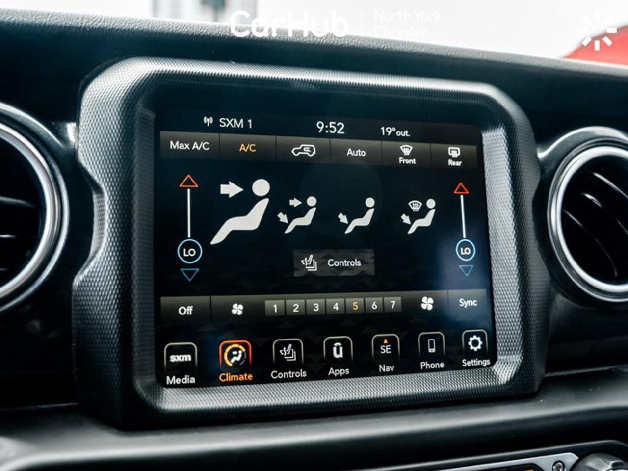 2022 Jeep Wrangler Unlimited Sahara Altitude Skyroof Cold Weather Group Navi Photo
