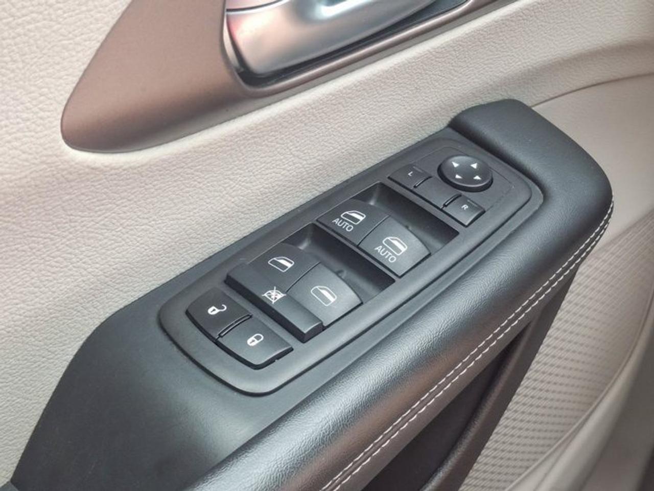 2024 Dodge Grand Caravan SXT | Heated Seats + Steering | Power Sliding Doors | Remote Start | CarPlay | Rear Cam | and More ! Photo