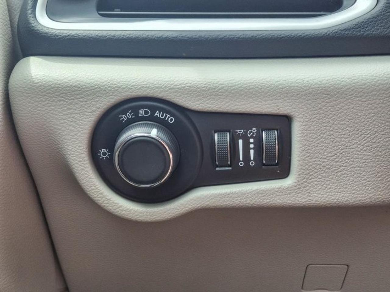 2024 Dodge Grand Caravan SXT | Heated Seats + Steering | Power Sliding Doors | Remote Start | CarPlay | Rear Cam | and More ! Photo