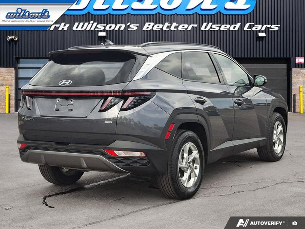 2024 Hyundai Tucson Preferred AWD | Trend Pkg | Leather | Sunroof | Nav | Heated Wheel + Seats | Power Seat | and More ! Photo