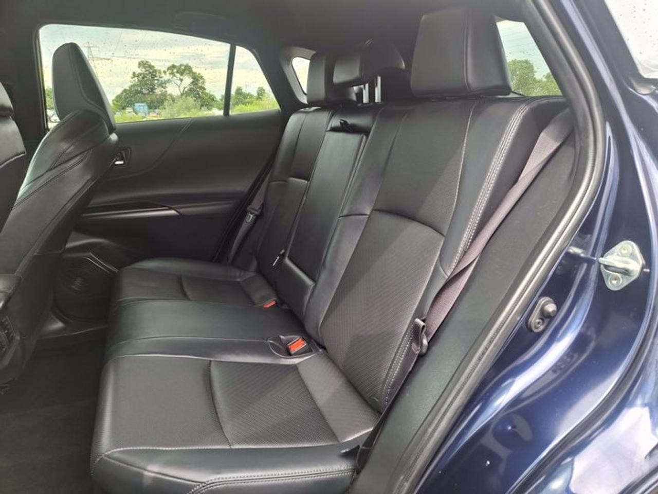 2024 Toyota Venza Limited AWD | Leather | Pano Roof | Heated + Ventilated Seats | Heated Steering | and More ! Photo