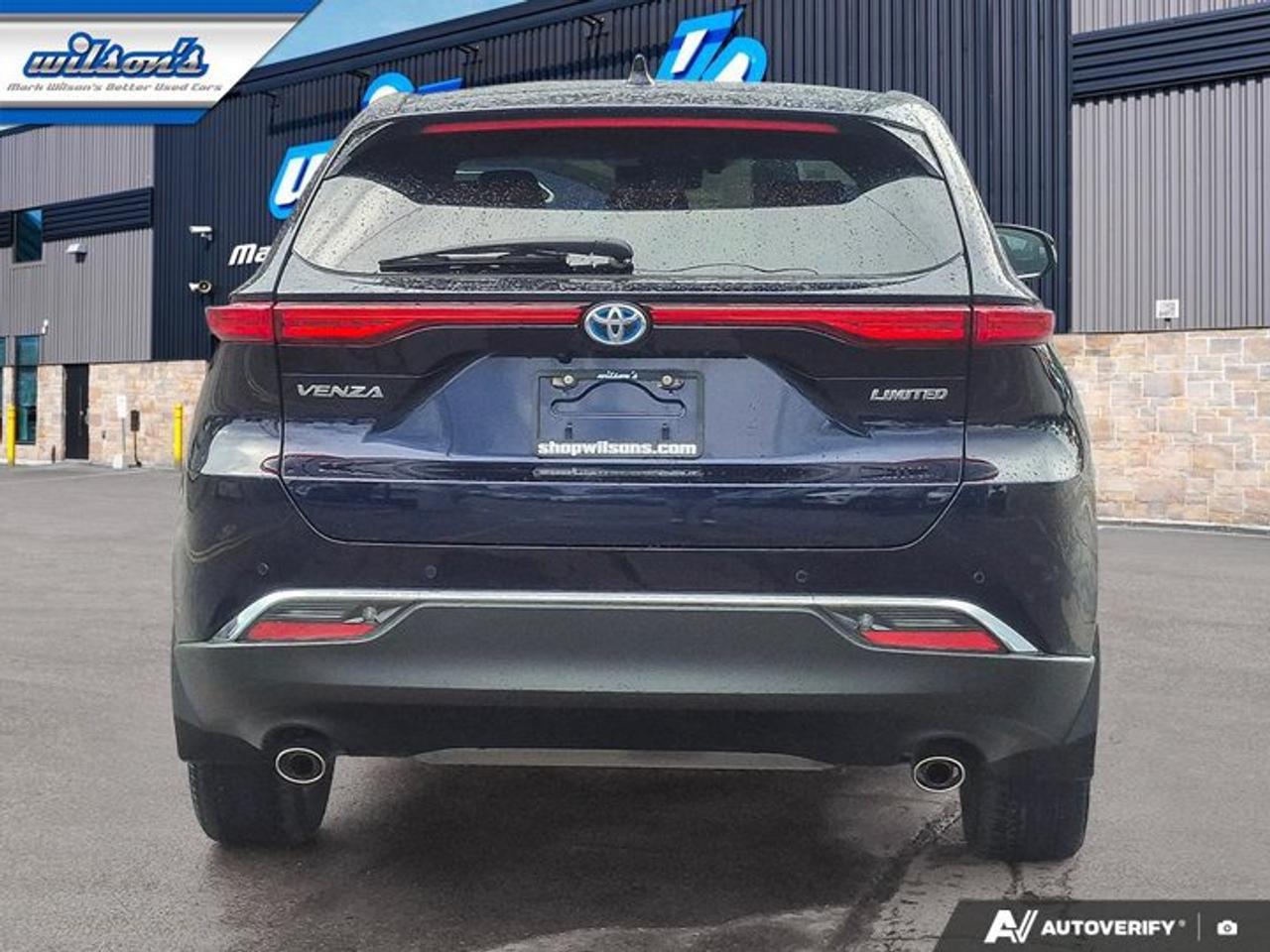 2024 Toyota Venza Limited AWD | Leather | Pano Roof | Heated + Ventilated Seats | Heated Steering | and More ! Photo3