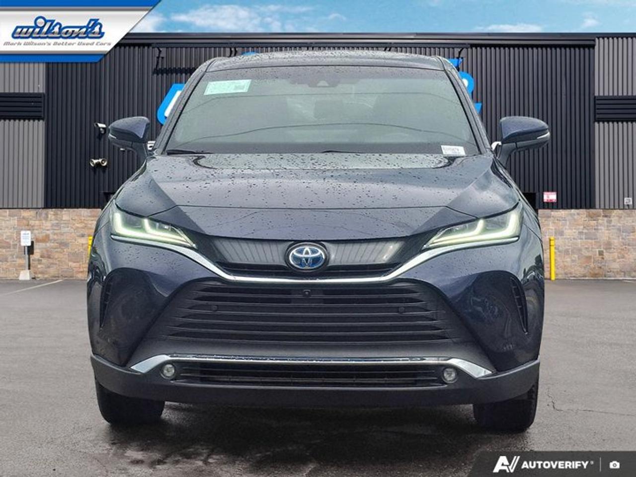 2024 Toyota Venza Limited AWD | Leather | Pano Roof | Heated + Ventilated Seats | Heated Steering | and More ! Photo