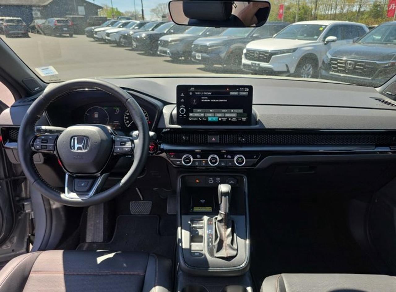 2025 Honda CR-V Hybrid Touring AWD | Leather | Sunroof | Nav | Bose | Adaptive Cruise | Heated Wheel + Seats | and More ! Photo