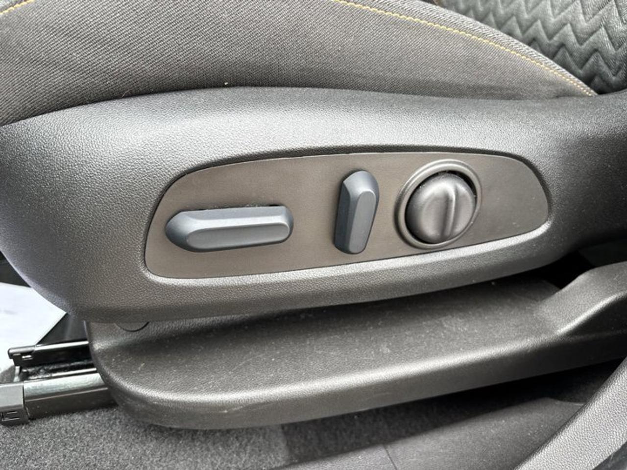 2022 Chevrolet Equinox LT FWD | No Accidents Photo