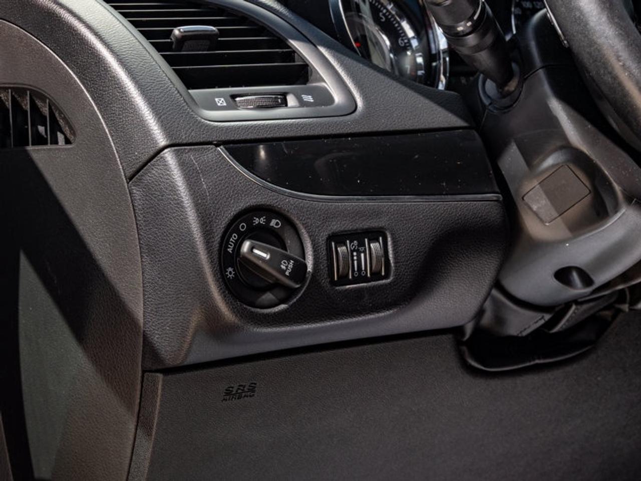 2015 Chrysler Town & Country S Photo