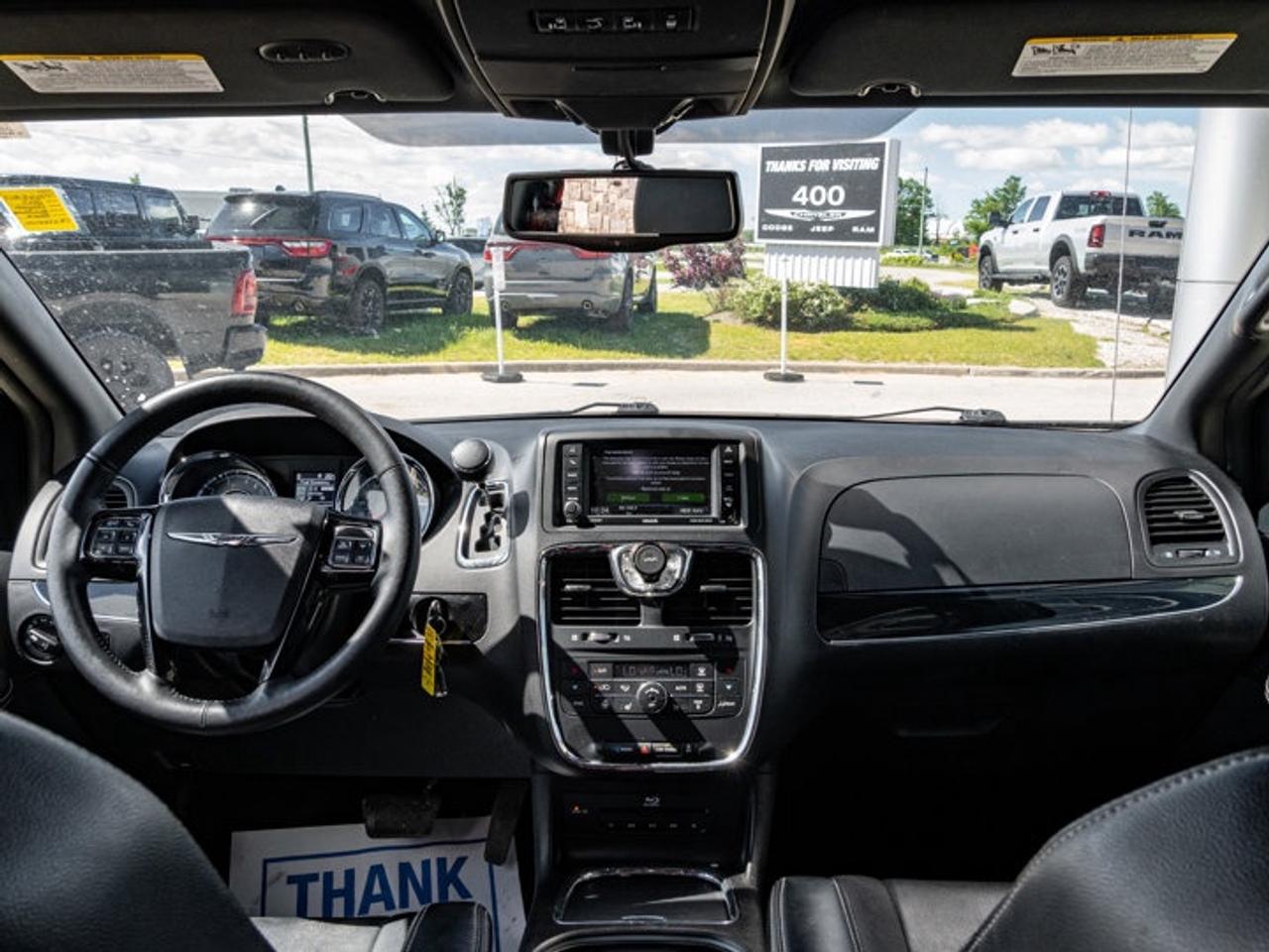 2015 Chrysler Town & Country S Photo