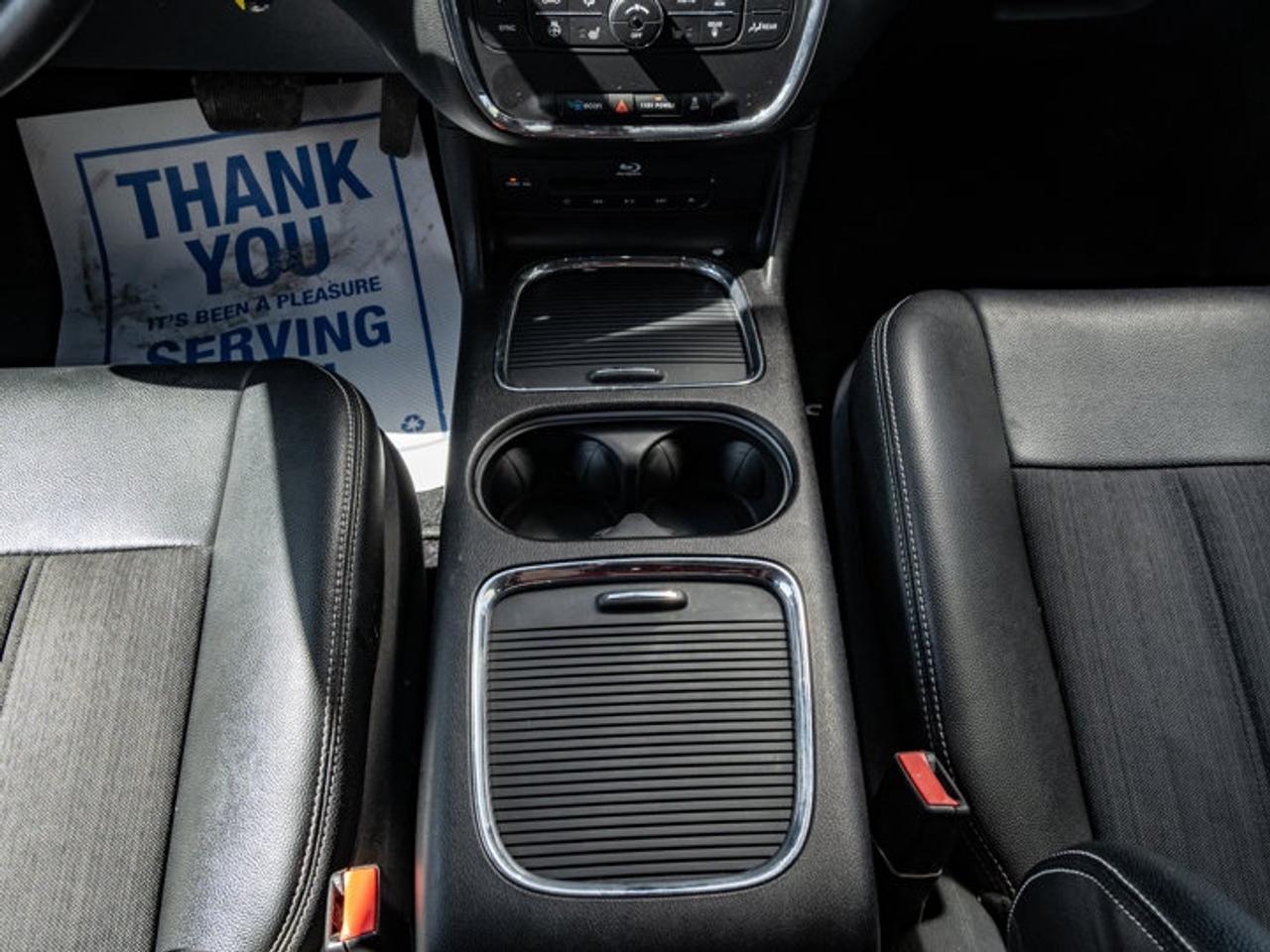 2015 Chrysler Town & Country S Photo