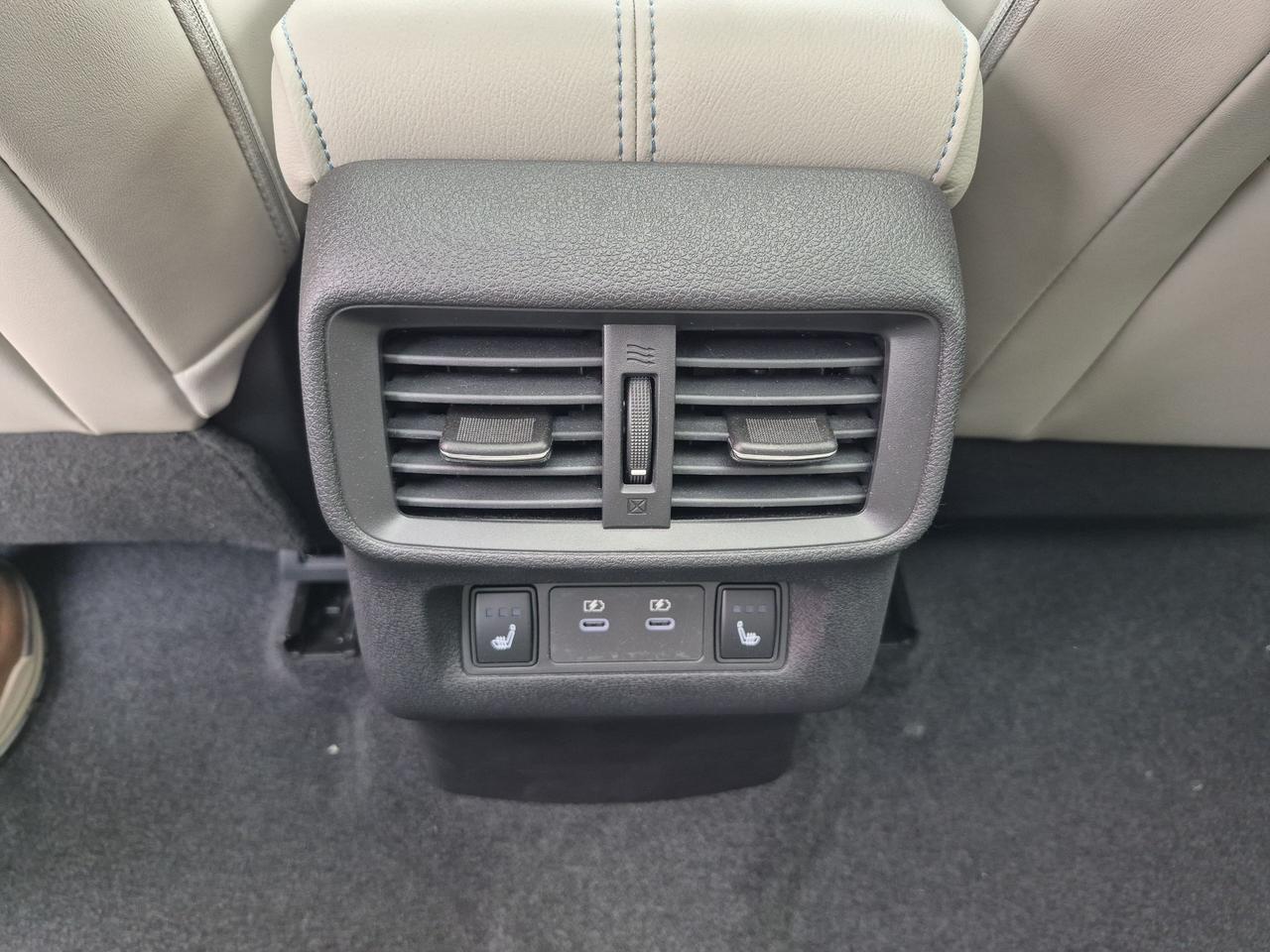 2026 Nissan Murano Platinum Photo