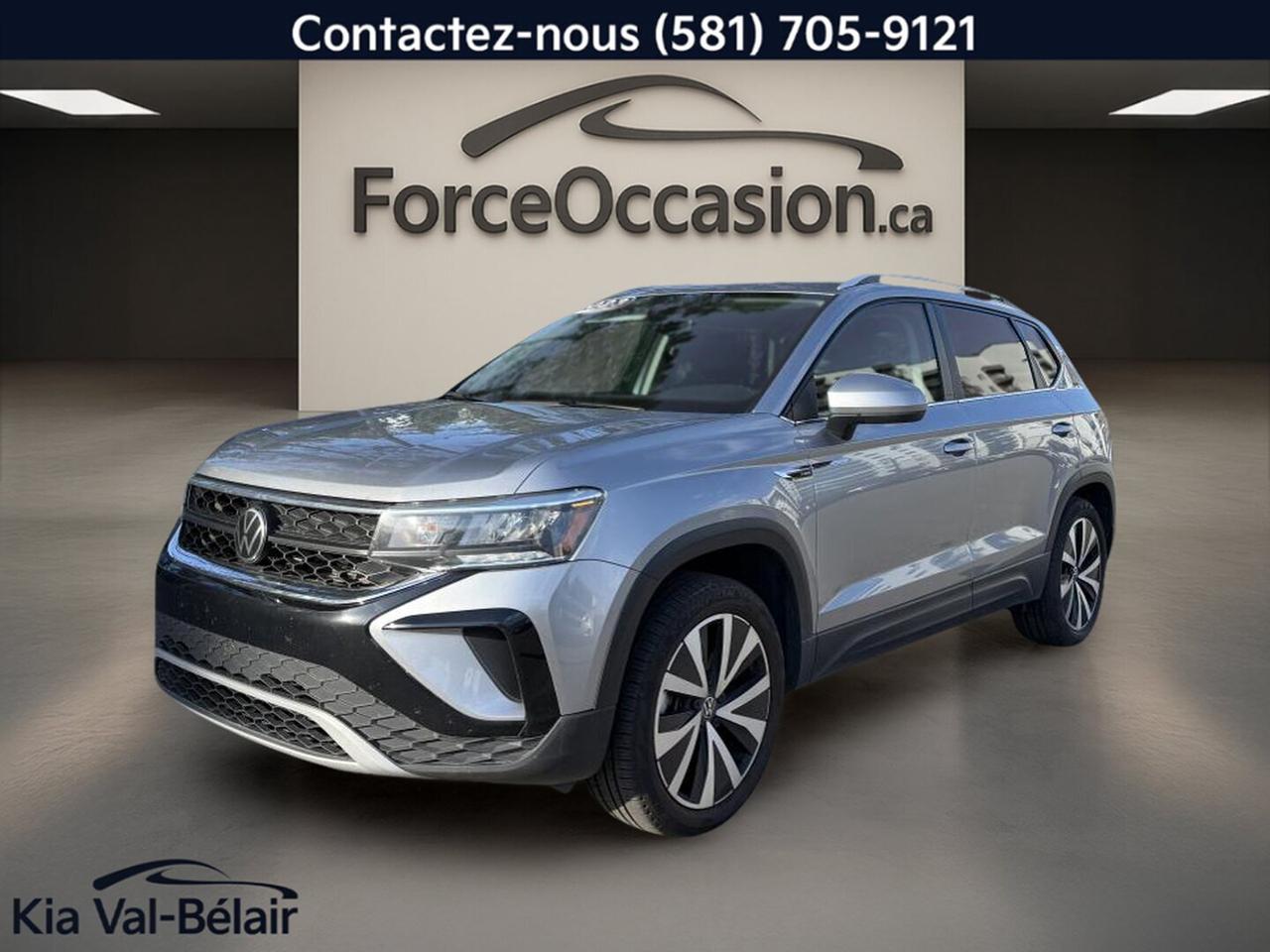 Jamais accidenté // Un seul propriétaire // Inspecté en 135 points

Le Volkswagen Taos 2023 Comfortline est un VUS compact bien adapté à la réalité dici. Cet exemplaire usagé en gris, avec habitacle noir, affiche 70 854 km et combine rouage intégral 4MOTION, moteur turbo de 1,5 litre et boîte automatique à 7 vitesses pour une conduite stable et efficace.

CARACTÉRISTIQUES DU TAOS COMFORTLINE * 4MOTION * CAMÉRA * CARPLAY * VOLANT CHAUFF *

»» Rouage intégral 4MOTION pour meilleure motricité  
»» Moteur turbo de 1,5 litre  
»» Transmission automatique à double embrayage, 7 vitesses  
»» Caméra de recul et volant chauffant  

CARACTÉRISTIQUES DE SÉCURITÉ AVANCÉES

»» Avertissement de sortie de voie  
»» Surveillance des angles morts  
»» Caméra de recul pratique au stationnement  
»» Coussins gonflables latéraux et latéraux de tête  

PERFORMANCE ET EFFICACITÉ

»» Moteur 4 cylindres turbo de 1,5 litre  
»» Transmission automatique à 7 vitesses  
»» Rouage intégral pour routes variables  
»» Contrôle de stabilité et freins ABS  

CONFORT

»» Sièges avant chauffants pour lhiver  
»» Siège conducteur à réglage électrique  
»» Climatisation automatique à deux zones  
»» Démarrage par bouton-poussoir et à distance  

TECHNOLOGIE ET CONNECTIVITÉ

»» Intégration Bluetooth pour appels et audio  
»» Commandes audio pratiques au volant  
»» Radio satellite incluse  
»» Rétroviseur intérieur électrochromatique  

ESPACE DE CHARGEMENT

»» Hayon arrière avec accès au coffre  
»» Couvre-bagage inclus  
»» Banquette et coffre utiles au quotidien  
»» Format compact facilitant le chargement urbain  

APPRÉCIÉ DES AUTRES PROPRIÉTAIRES

»» Position de conduite surélevée appréciée  
»» Format facile à stationner en ville  
»» Bonne visibilité générale au quotidien  
»» Conduite rassurante avec rouage intégral  

GARANTIE

»» Garantie légale seulement  
»» Garantie dusage  
»» Garantie de durée raisonnable  
»» Garantie contre les vices cachés  

Ce Volkswagen Taos 2023 Comfortline mise sur des équipements concrets et recherchés. On y retrouve les rétroviseurs chauffants et électriques, les vitres électriques, les phares automatiques à DEL, les vitres teintées, le dégivreur de vitre arrière ainsi quun aileron arrière qui complète sa silhouette.

À bord, laménagement favorise une utilisation simple tous les jours. Le volant réglable, le support lombaire du siège conducteur, les miroirs de courtoisie éclairés avant et le contrôle automatique de la température ajoutent un niveau de confort appréciable pour les déplacements en ville comme pour les trajets plus longs.

Sur la route, ce VUS profite aussi du régulateur de vitesse, de la direction assistée, du verrouillage automatique des portes et de la surveillance de la pression des pneus. Le pneu de secours ajoute un élément pratique, tandis que les pneus haute performance contribuent à une tenue de route plus précise.

Ce Volkswagen Taos 2023 Comfortline propose ainsi une combinaison intéressante de motricité, déquipements utiles et de confort quatre saisons. Pour un acheteur qui veut un format compact, une mécanique turbo et un rouage intégral, il représente une option sérieuse et bien équipée chez Kia Val-Bélair à Québec.

Le NIV de ce Volkswagen Taos COMFORTLINE * 4MOTION * CAMÉRA * CARPLAY * VOLANT CHAUFF * 2023 est le 3VVNX7B21PM323717 .

Garantie prolongée disponible, livraison en 48h