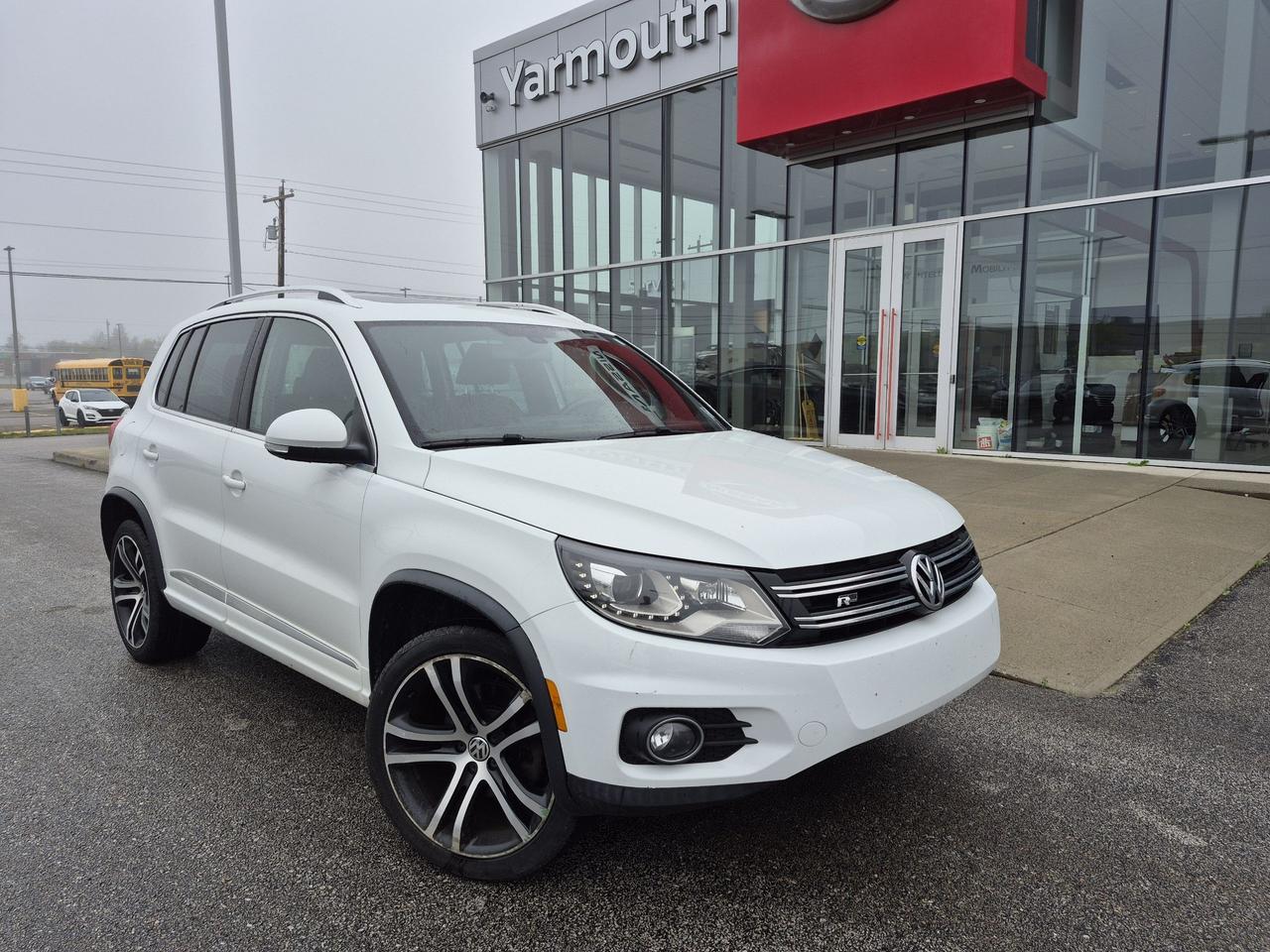2017 Volkswagen Tiguan Highline 2.0T, LEATHER INTERIOR