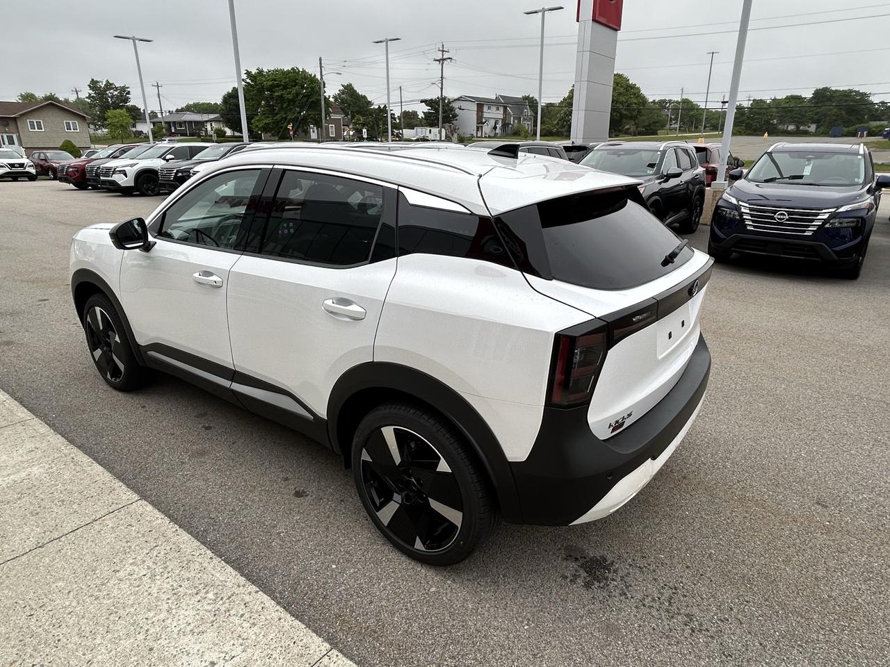 2026 Nissan Kicks SR PREMIUM Photo