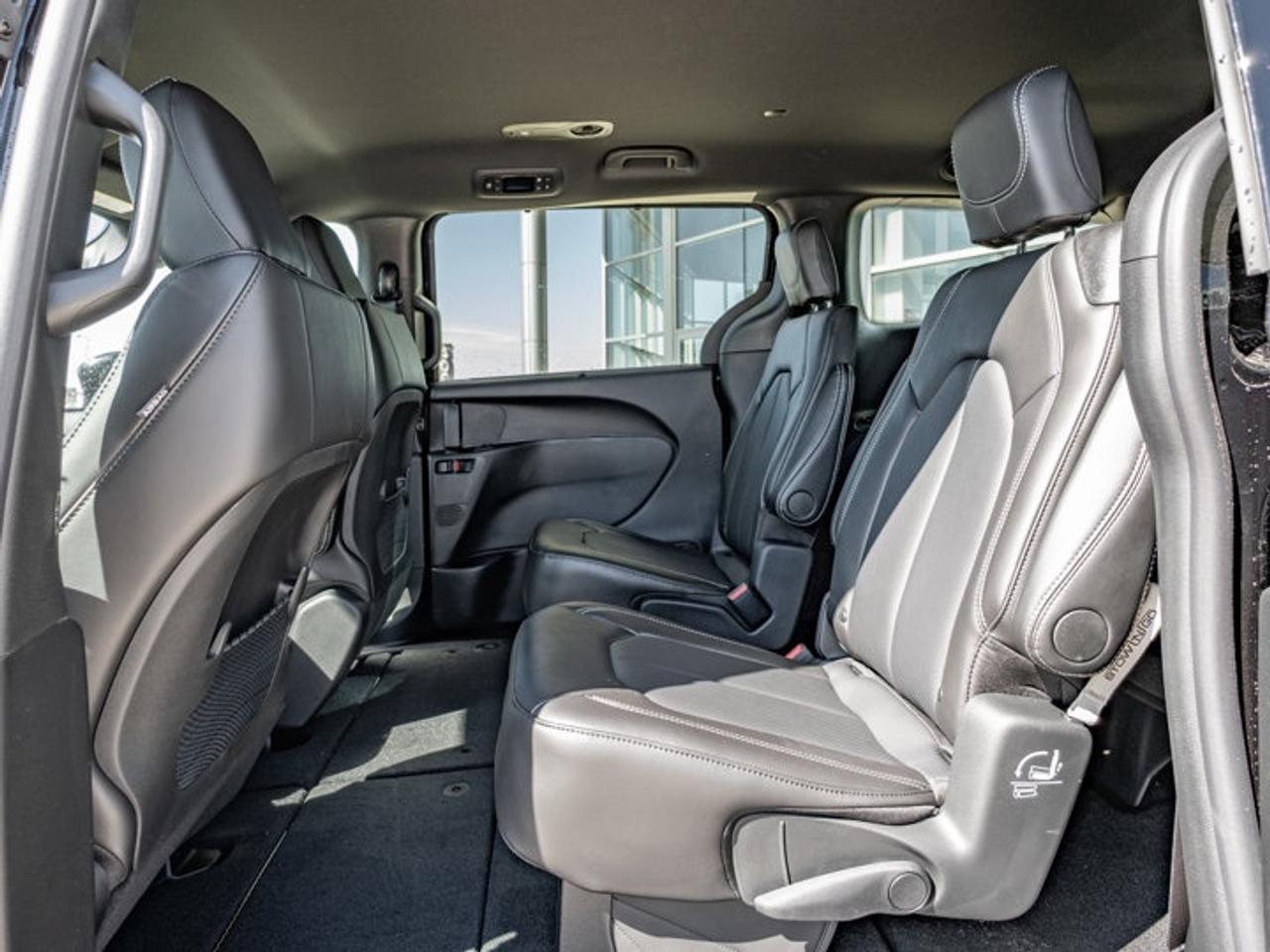 2026 Dodge Grand Caravan SXT Photo