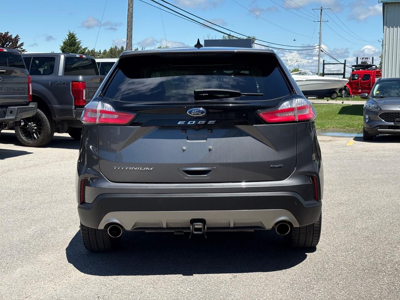 2024 Ford Edge Titanium AWD Photo
