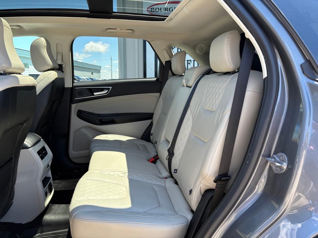 2024 Ford Edge Titanium AWD Photo