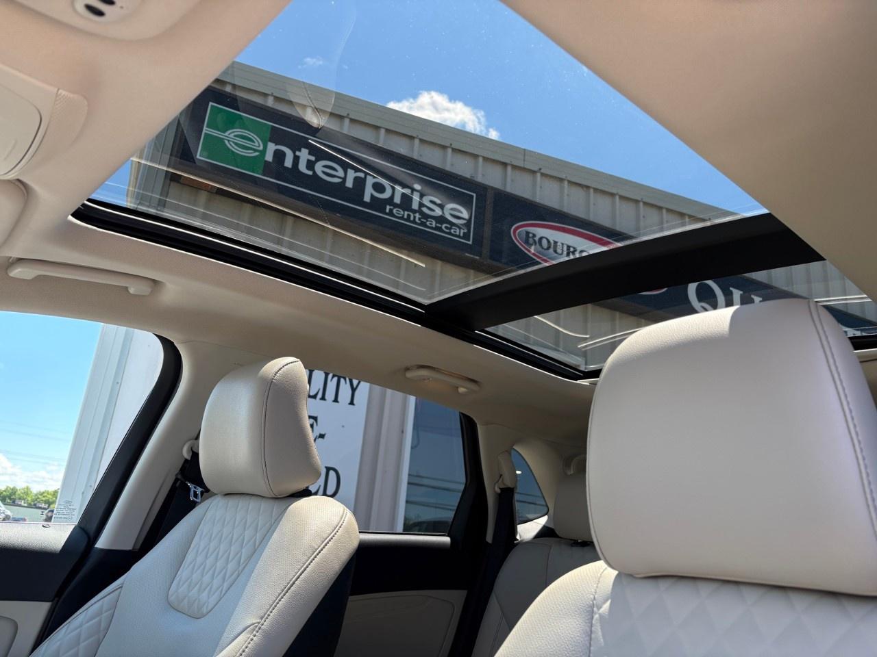 2024 Ford Edge Titanium AWD Photo