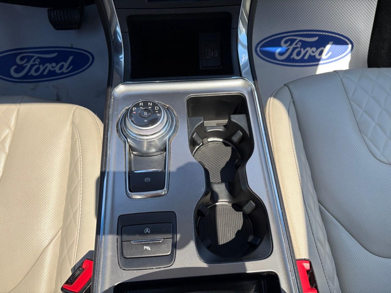 2024 Ford Edge Titanium AWD Photo