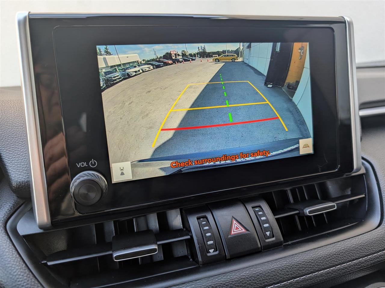 2023 Toyota RAV4 XLE AWD - SUNROOF - LEATHER - TECH FEATS Photo