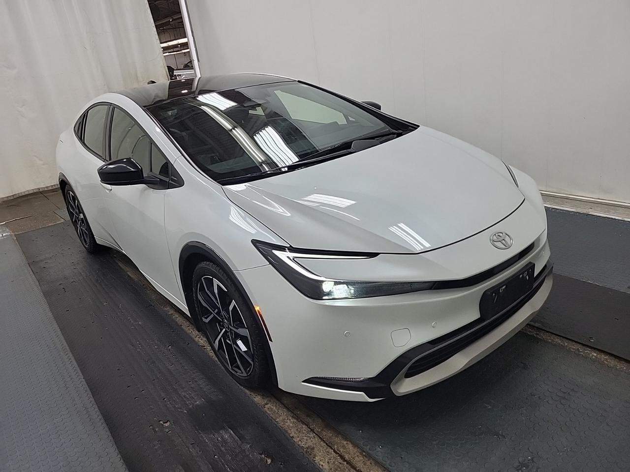 2023 Toyota Prius Prime XSE | NO ACCIDENTS | TOYOTA SERVICED Photo