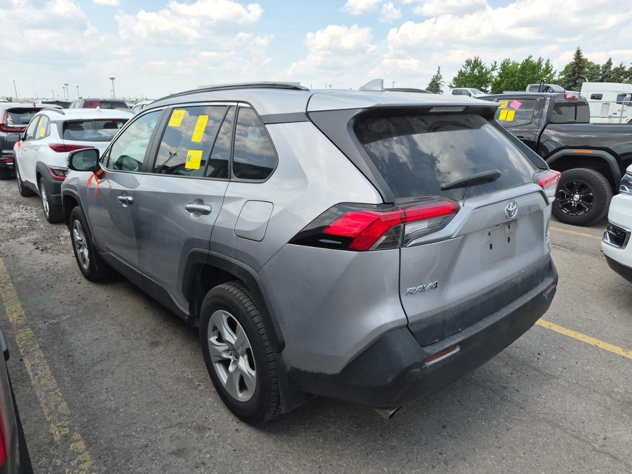 2021 Toyota RAV4 XLE AWD | NO ACCIDENTS | TOYOTA SERVCIED Photo