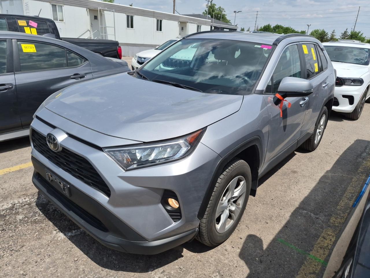 2021 Toyota RAV4 XLE AWD | NO ACCIDENTS | TOYOTA SERVCIED Photo