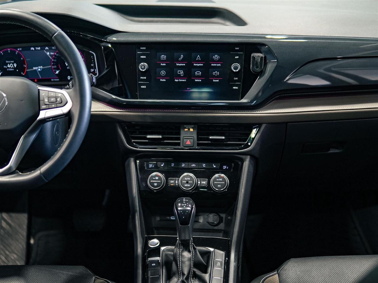 2022 Volkswagen Taos ** SALE PENDING BY NANDU ** Photo