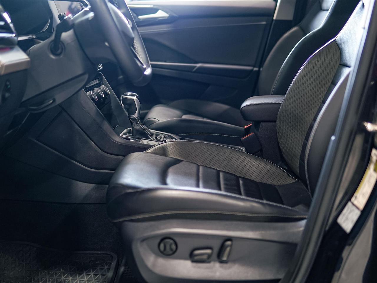 2022 Volkswagen Taos ** SALE PENDING BY NANDU ** Photo