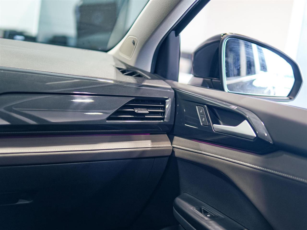 2022 Volkswagen Taos ** SALE PENDING BY NANDU ** Photo