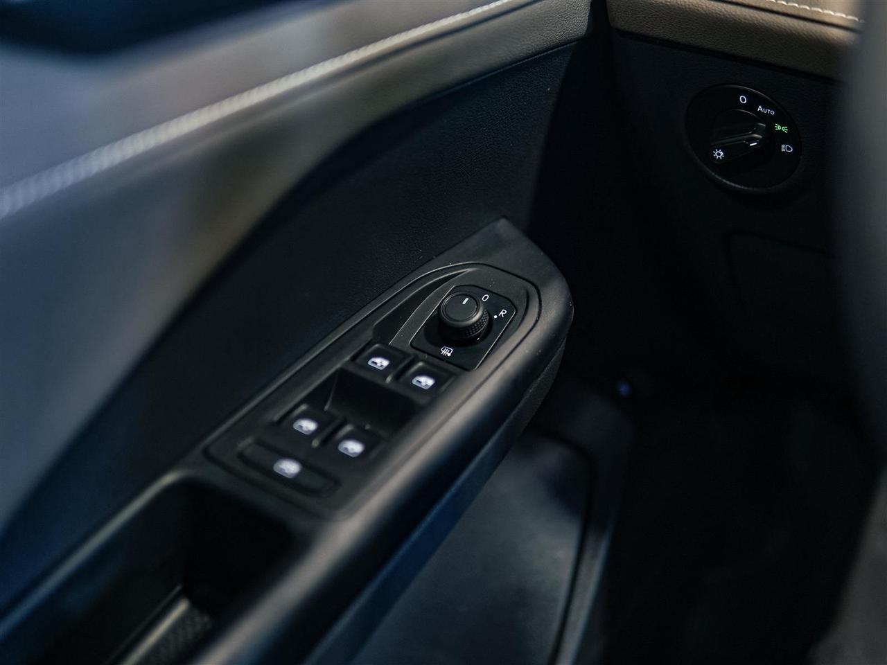 2022 Volkswagen Taos ** SALE PENDING BY NANDU ** Photo