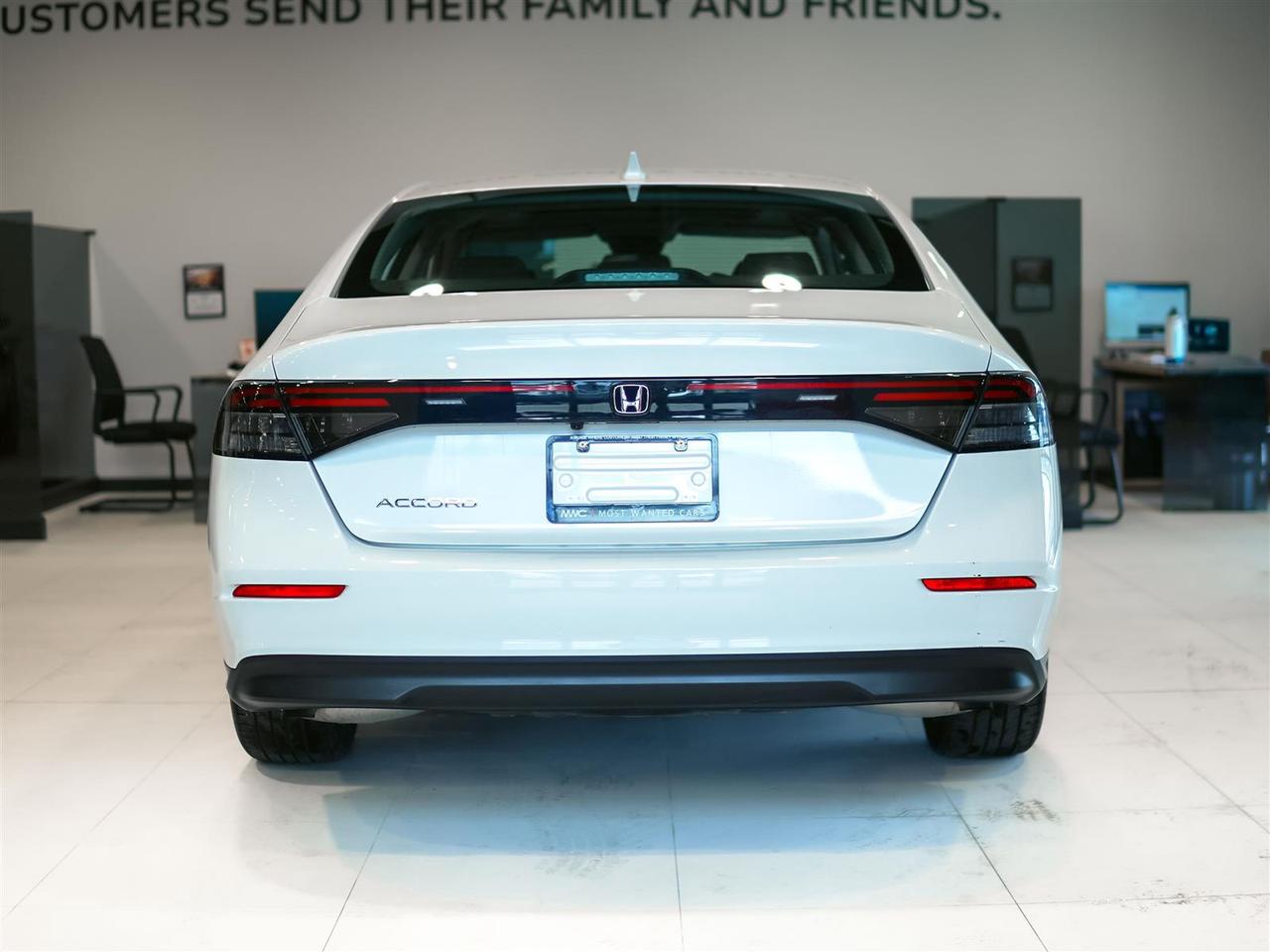 2024 Honda Accord EX | NO ACCIDENTS | HONDA SERVICED | SUNROOF Photo