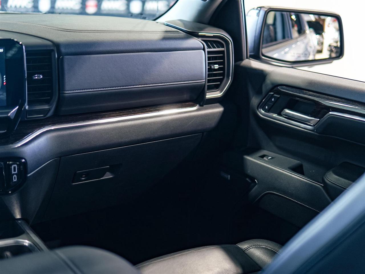 2024 GMC Sierra 1500 ELEVATION CREW CAB | 4X4 | 3.0 DIESEL | LEATHER | X31 Photo