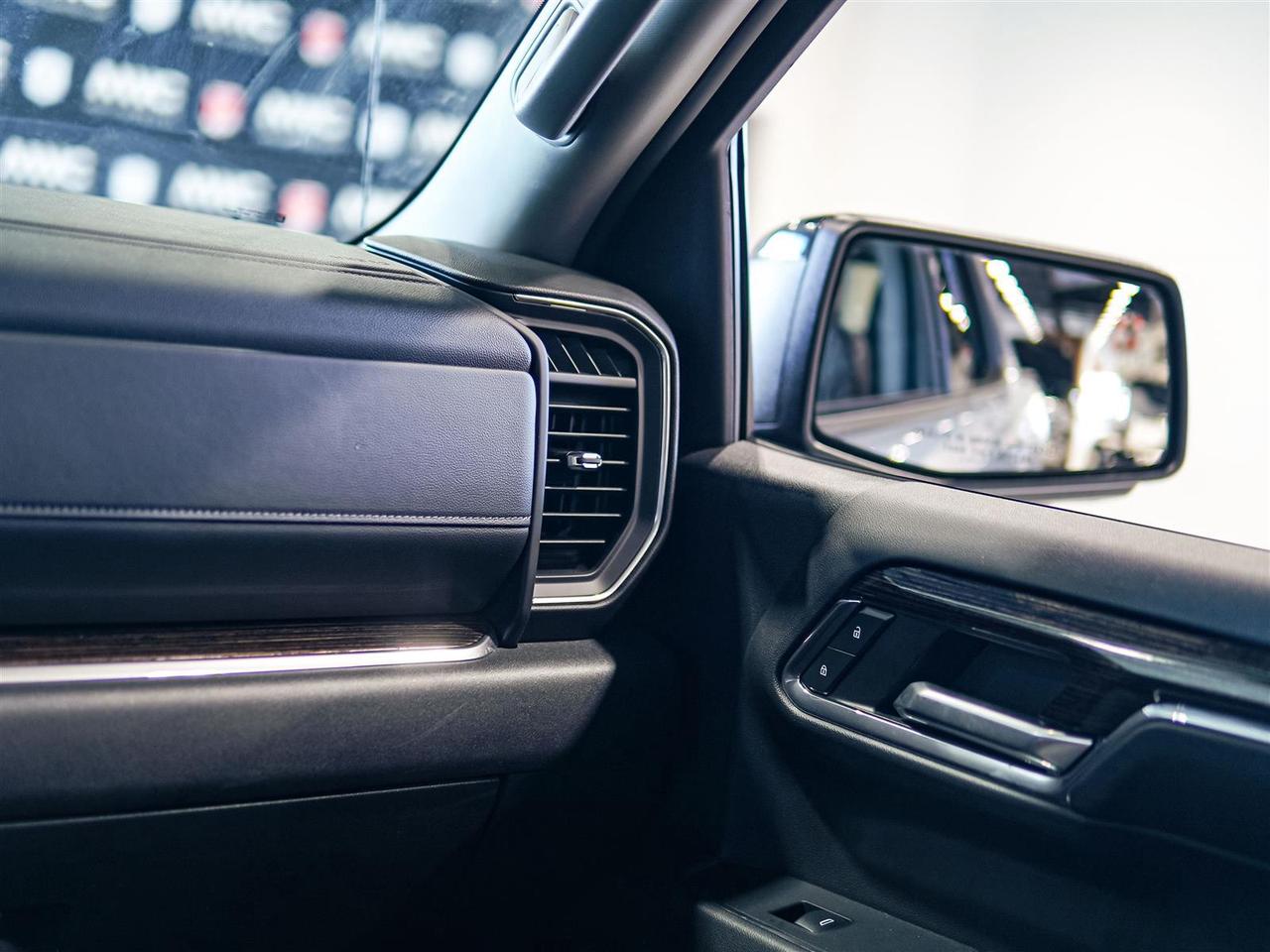 2024 GMC Sierra 1500 ELEVATION CREW CAB | 4X4 | 3.0 DIESEL | LEATHER | X31 Photo