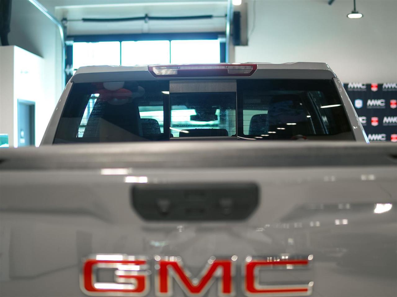 2024 GMC Sierra 1500 ELEVATION CREW CAB | 4X4 | 3.0 DIESEL | LEATHER | X31 Photo