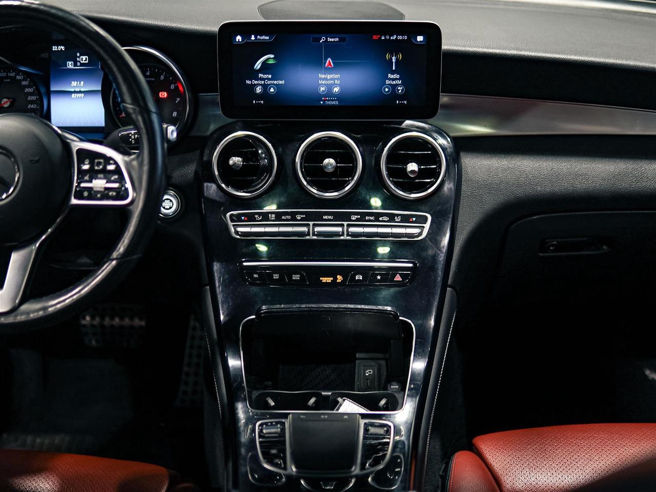 2020 Mercedes-Benz GLC 300 4MATIC | RED LEATHER | AMG | NO ACCIDENTS Photo