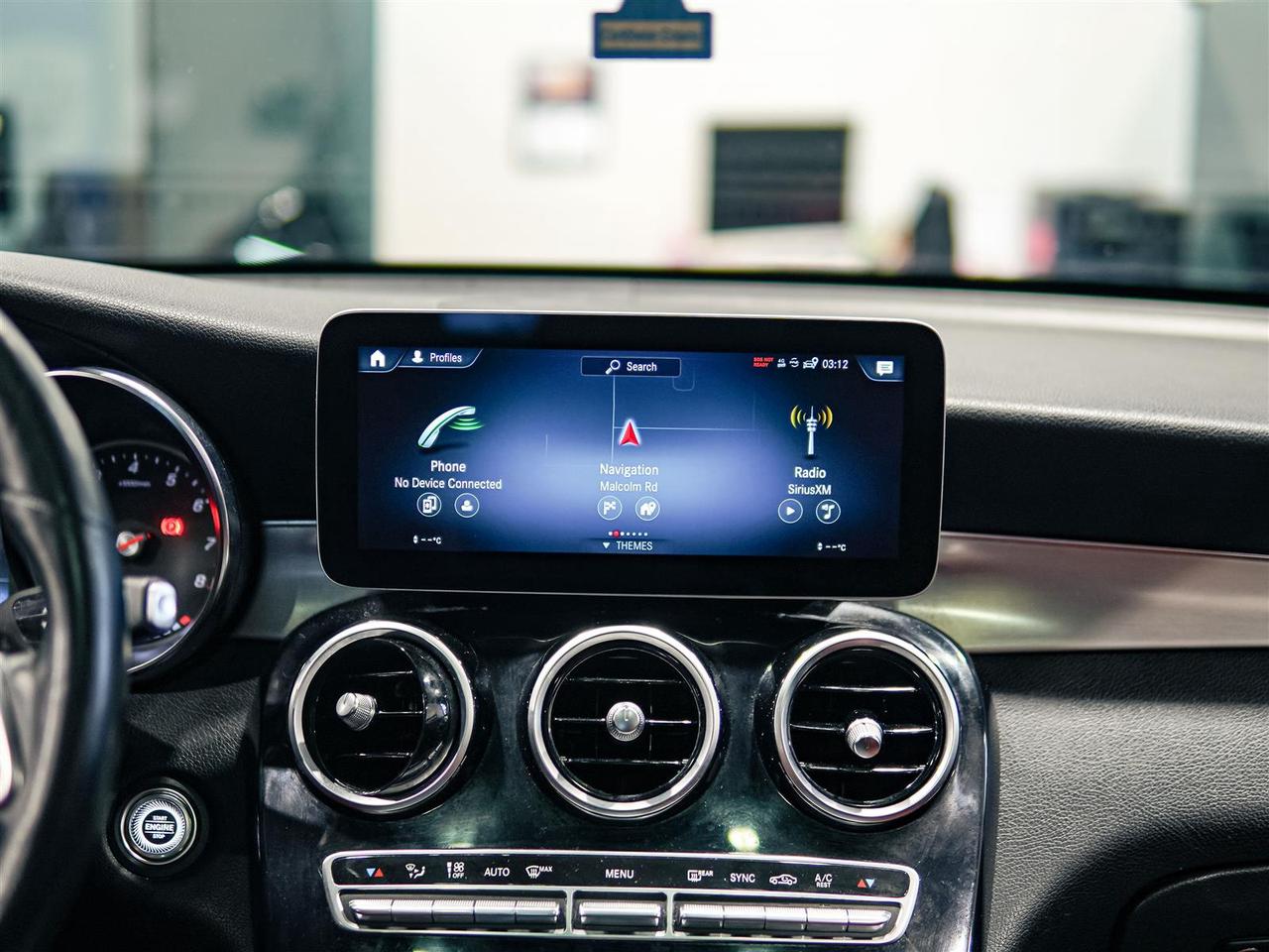 2020 Mercedes-Benz GLC 300 4MATIC | RED LEATHER | AMG | NO ACCIDENTS Photo