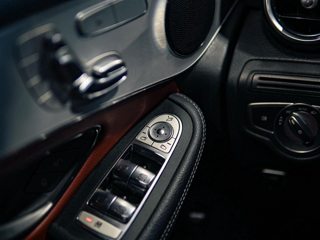 2020 Mercedes-Benz GLC 300 4MATIC | RED LEATHER | AMG | NO ACCIDENTS Photo