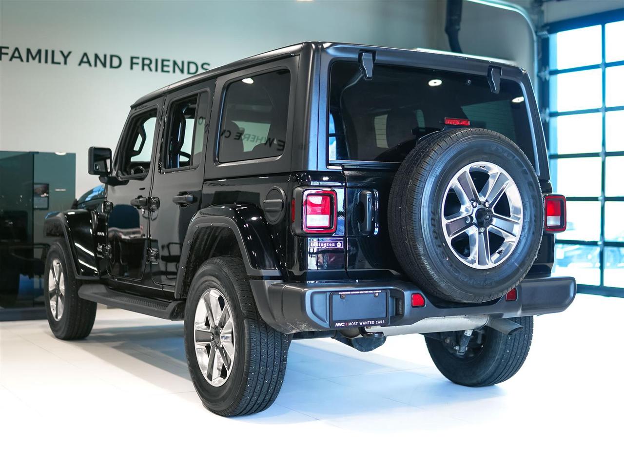 2023 Jeep Wrangler SAHARA 4X4 | NO ACCIDENTS | ONE OWNER Photo