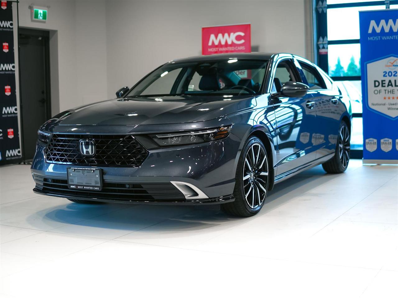 2024 Honda Accord Hybrid TOURING | HYBRID | NO ACCIDENTS | ONE OWNER Photo