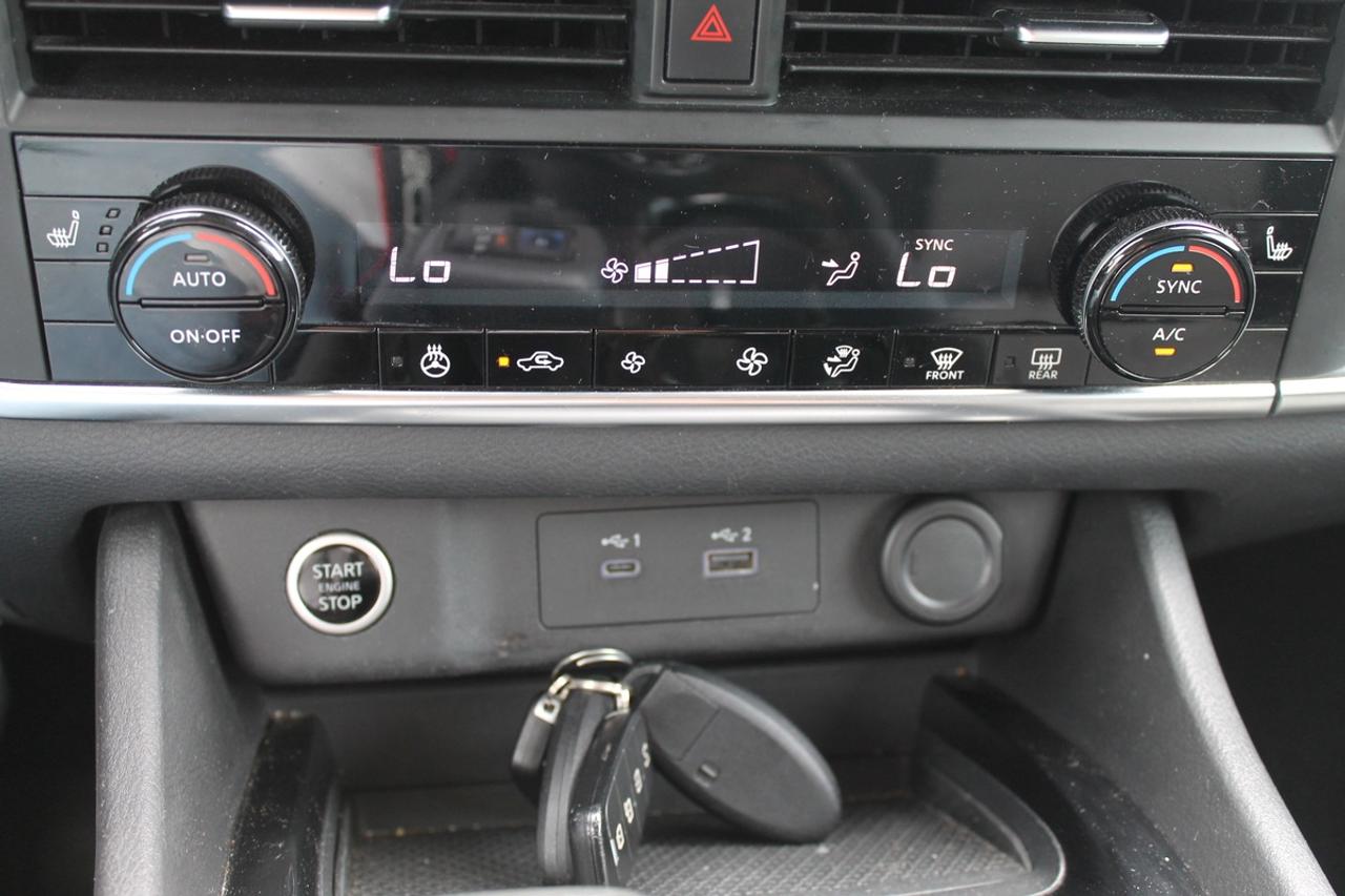 2022 Nissan Rogue S Photo