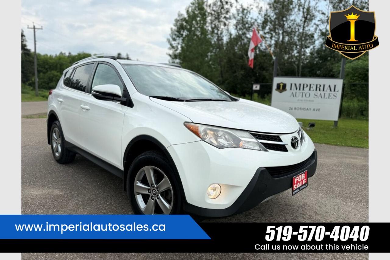 2015 Toyota RAV4 XLE Photo0