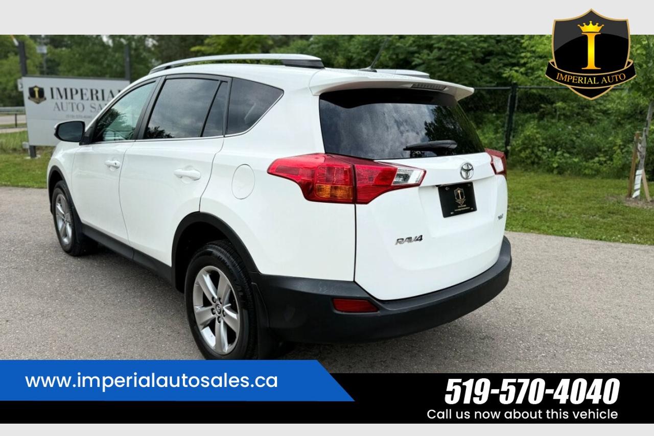 2015 Toyota RAV4 XLE Photo