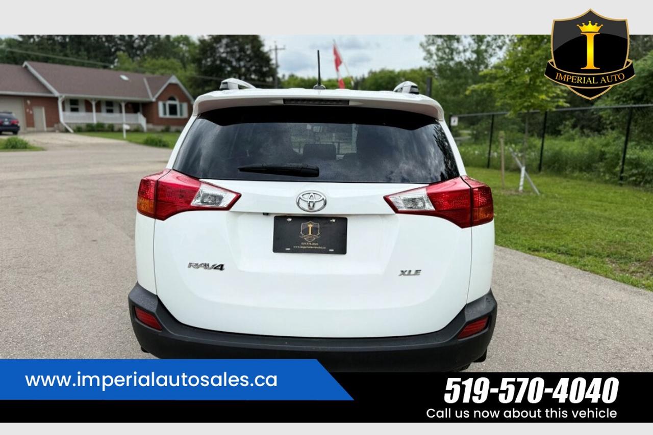 2015 Toyota RAV4 XLE Photo