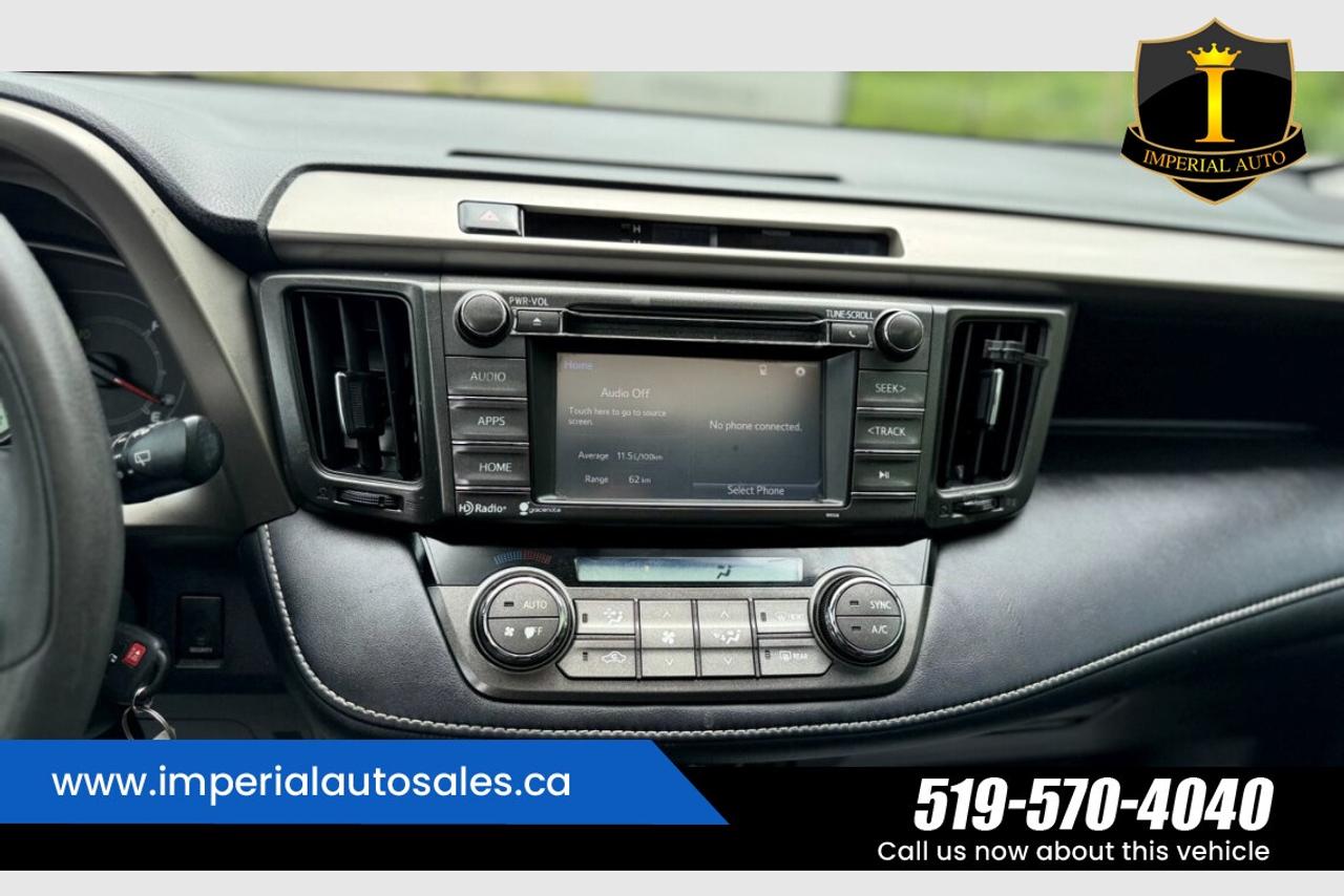 2015 Toyota RAV4 XLE Photo