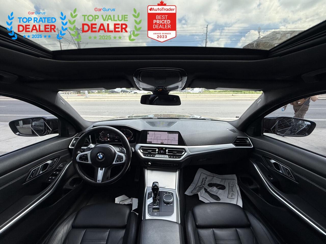 2019 BMW 3 Series 330i //M PKG SHADOWLINE | PANO | LOADED Photo