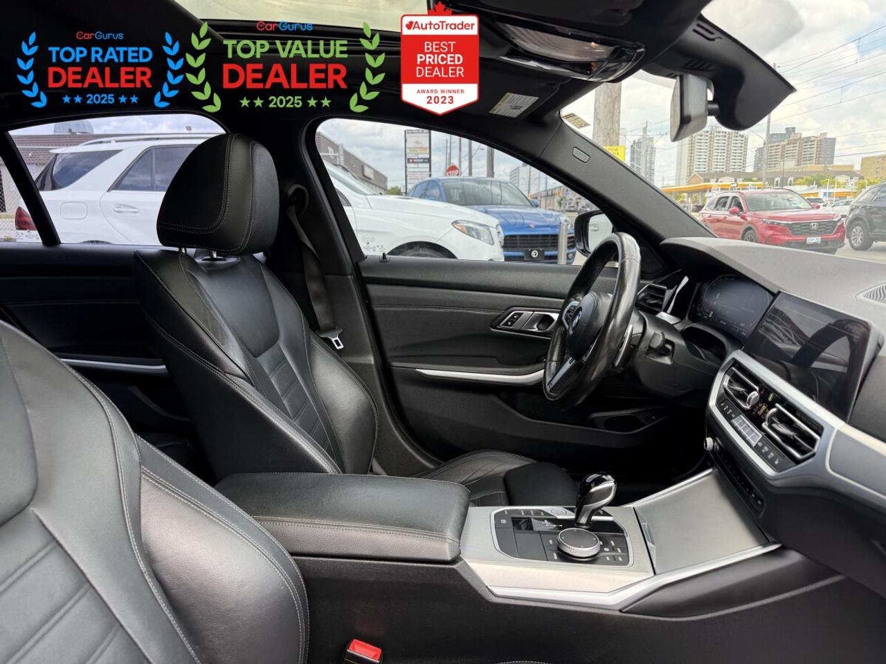 2019 BMW 3 Series 330i //M PKG SHADOWLINE | PANO | LOADED Photo