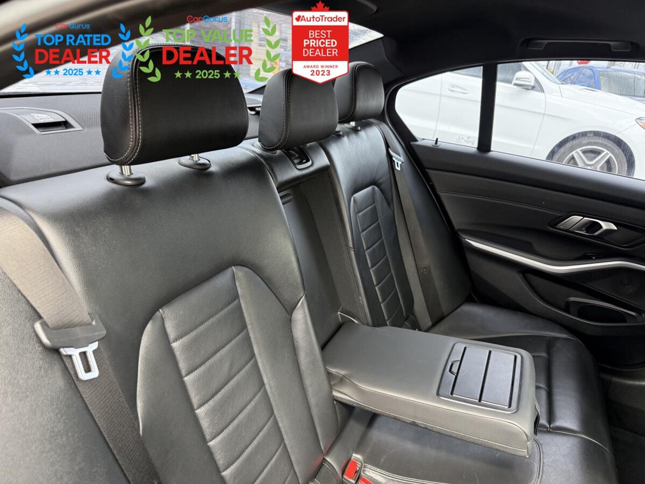 2019 BMW 3 Series 330i //M PKG SHADOWLINE | PANO | LOADED Photo
