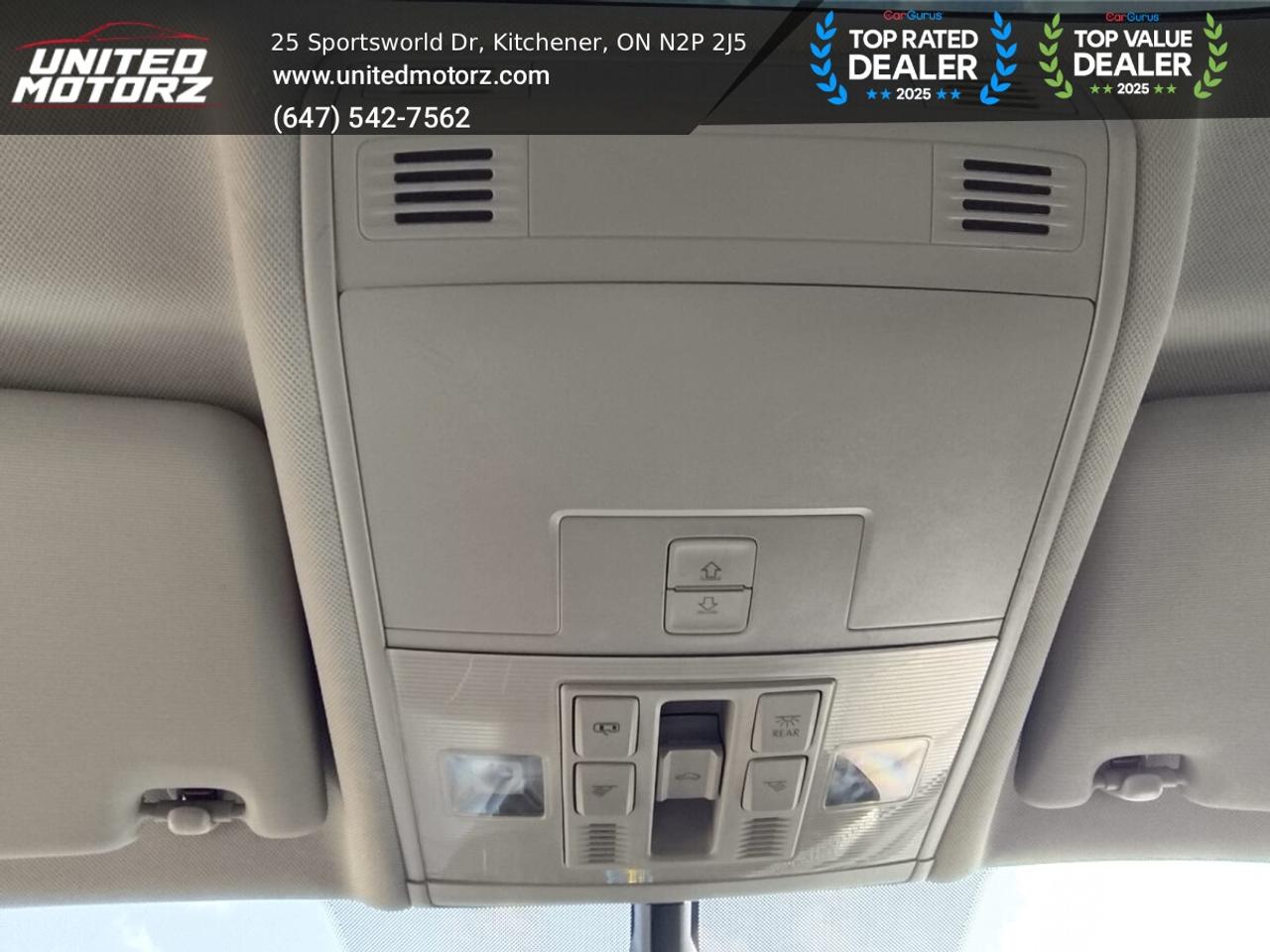 2018 Volkswagen Tiguan Comfortline~SAFETY CERTIFIED~ 21 SERVICE RECORDS~ Photo
