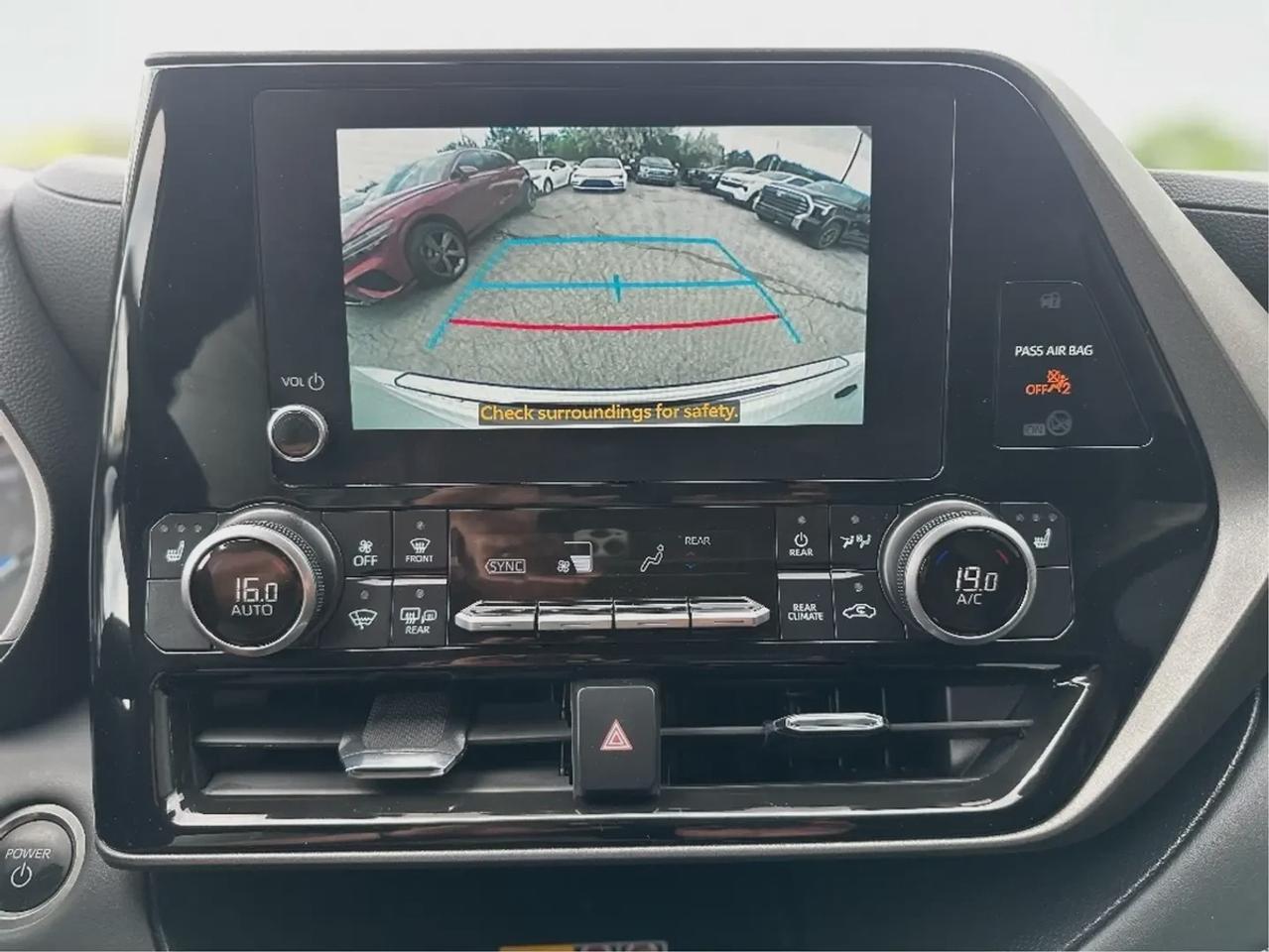 2026 Toyota Highlander HYBRID XLE Photo